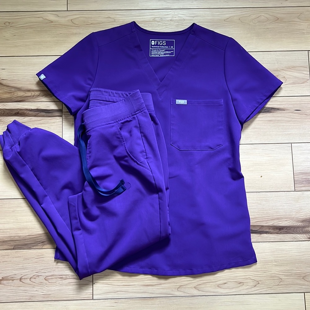 Figs scrub set